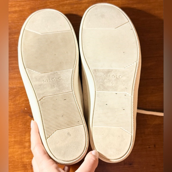 Women’s NISOLO Bria Go-To sneakers- bone. Size 9 - Picture 11 of 11